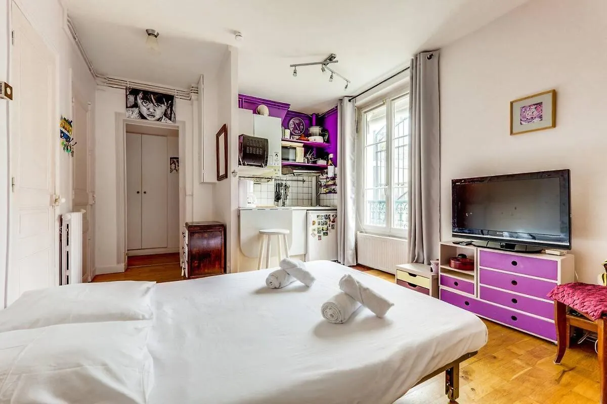 Charmant Appartement Quartier De Pere Lachaise Paris France